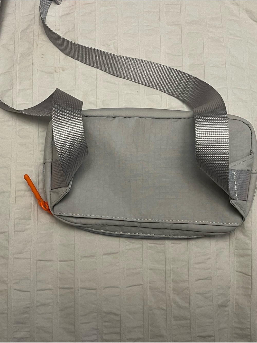 Lululemon Light Gray Crossbody Bag with Orange Accent and Blue Purple Accent - Picture 3 of 9